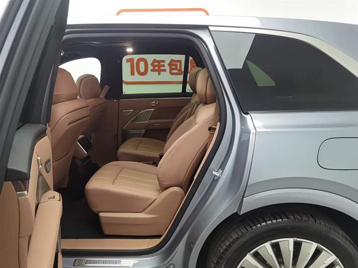 Фото 15 - Nio Onvo L90