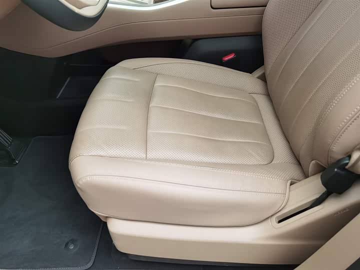 Фото 20 - Nio Onvo L90