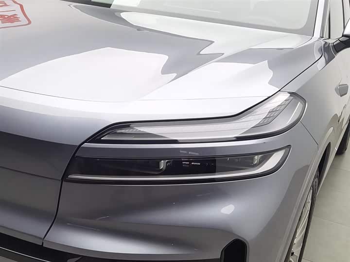 Фото 7 - Nio Onvo L90