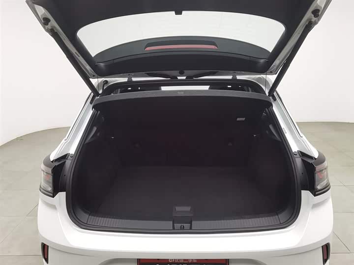 Фото 16 - Volkswagen T-Roc