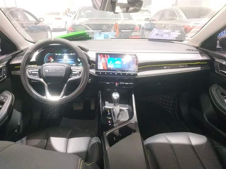 Фото 10 - Roewe i5