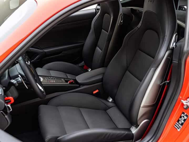 Фото 9 - Porsche 718