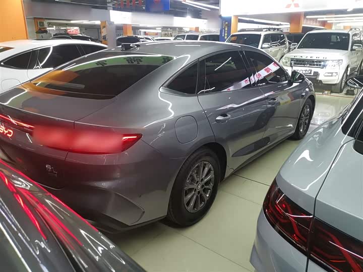Фото 7 - BYD Qin L