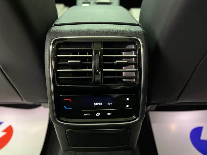 Фото 7 - Volkswagen Magotan