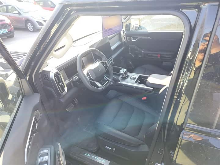 Фото 13 - Jetour T2