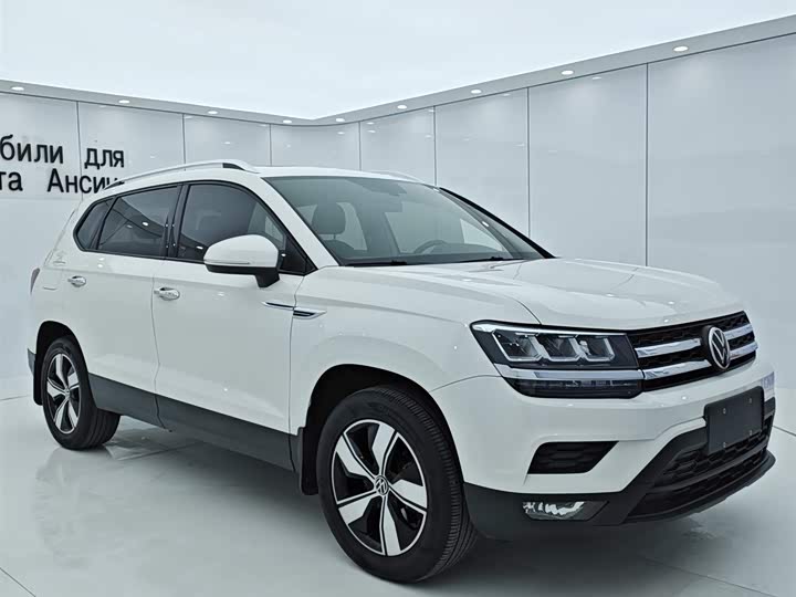 Фото 3 - Volkswagen Tharu