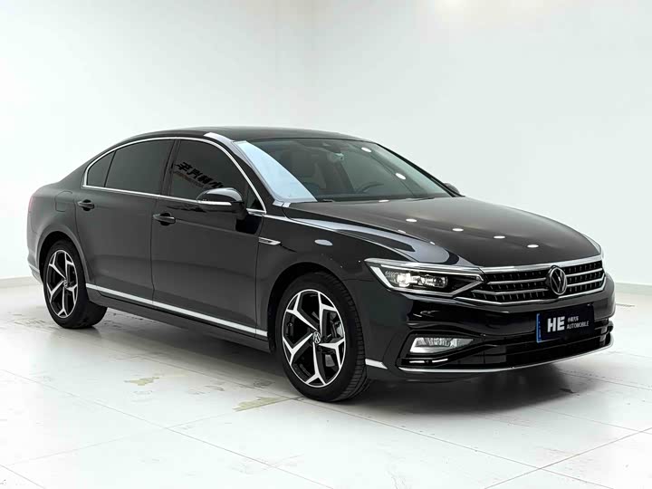 Фото 3 - Volkswagen Magotan