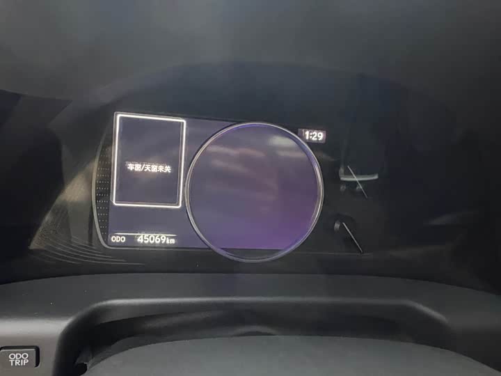 Фото 8 - Lexus ES