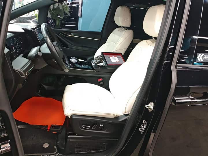 Фото 15 - GAC Trumpchi M8