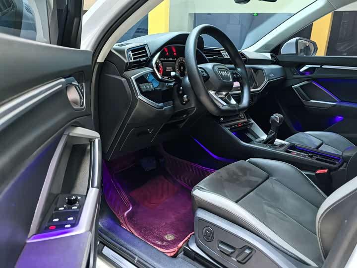 Фото 4 - Audi Q3