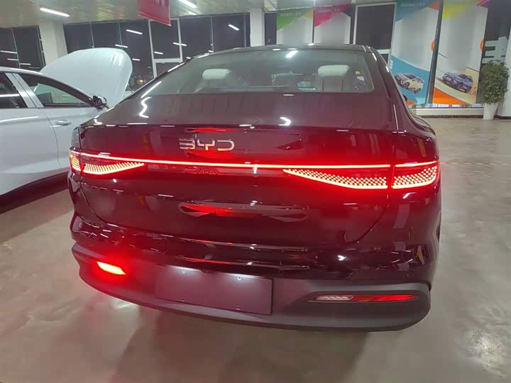 Фото 6 - BYD Seal 05 DM-i Hybrid