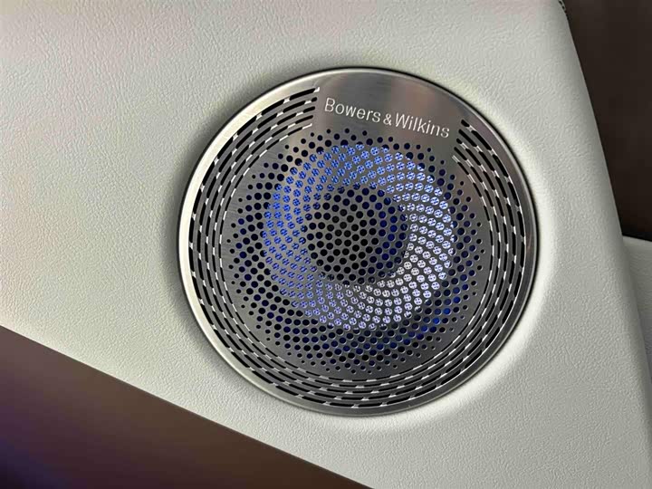 Фото 11 - BMW XM