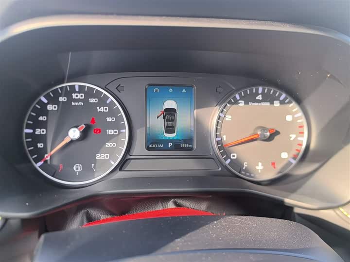 Фото 12 - Roewe i5