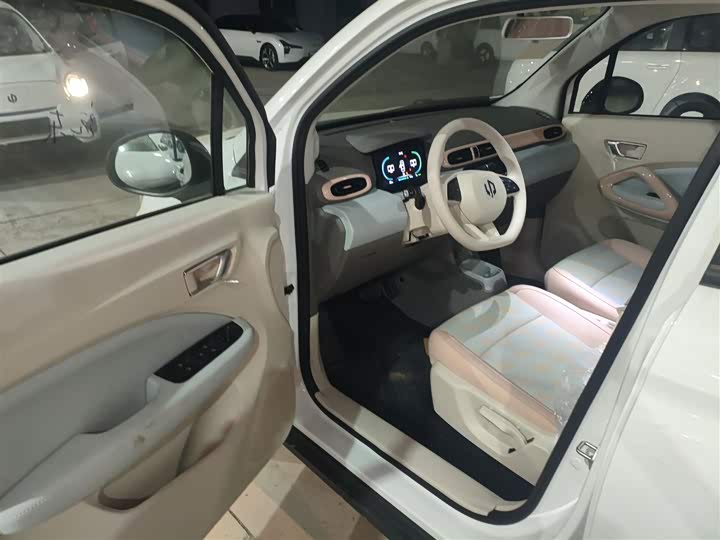 Фото 13 - Leapmotor T03