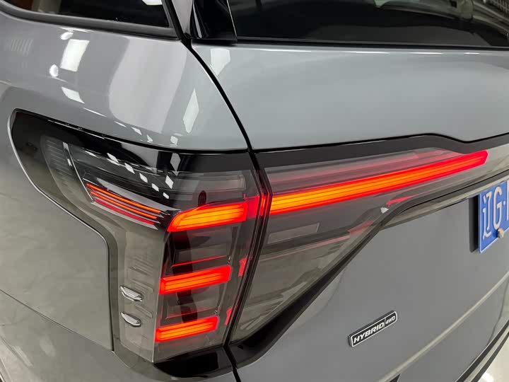 Фото 21 - Ford Edge