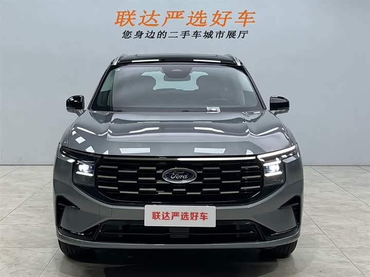 Фото 24 - Ford Edge