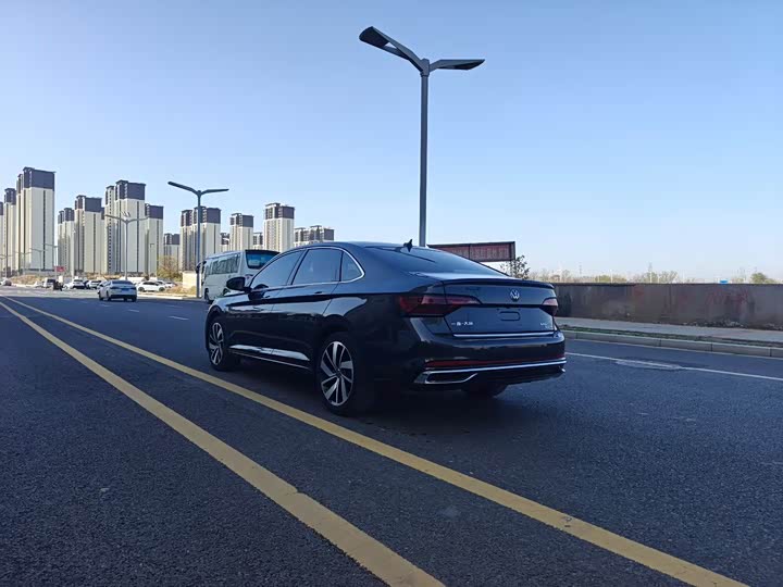 Фото 4 - Volkswagen Sagitar L