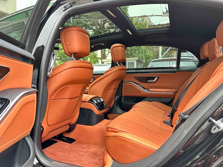 Фото 5 - Mercedes-Benz S-Class