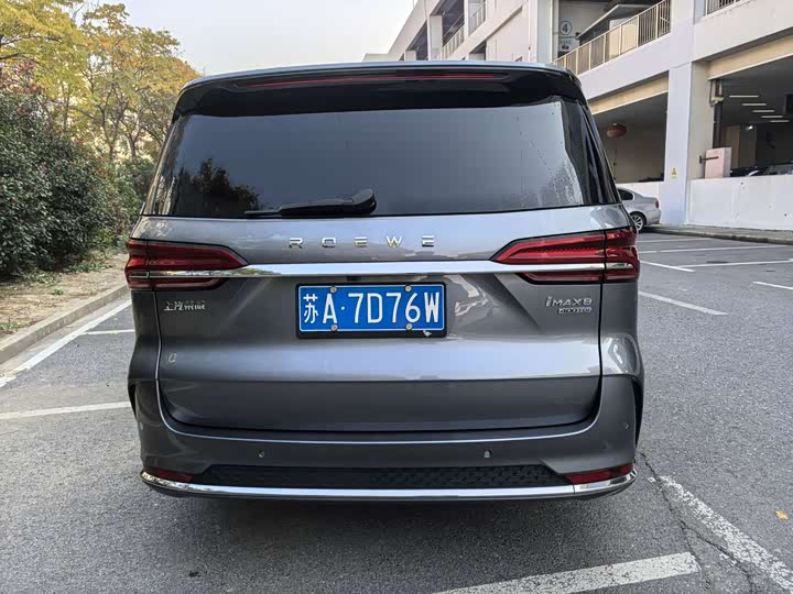 Фото 12 - Roewe iMax 8