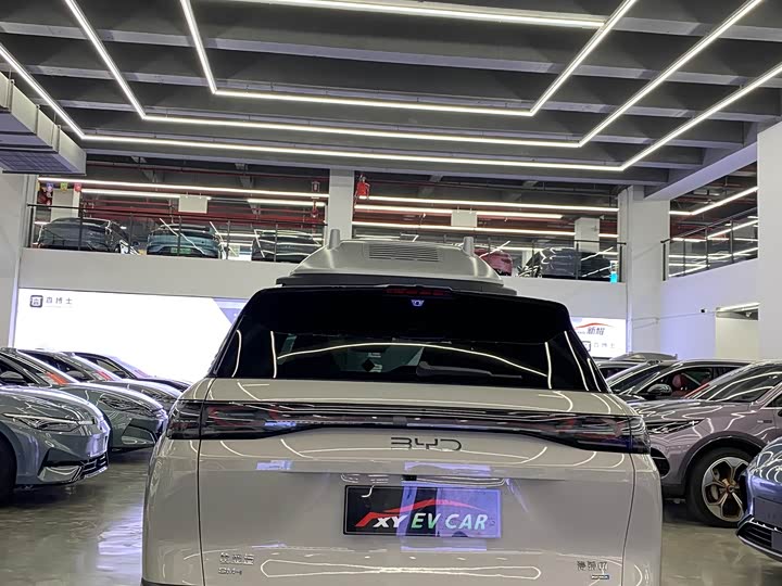 Фото 4 - BYD Sea Lion 07 DM-i Hybrid