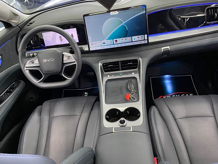 Фото 7 - BYD Sea Lion 07 DM-i Hybrid