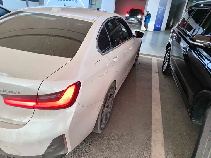 Фото 10 - BMW 3 Series