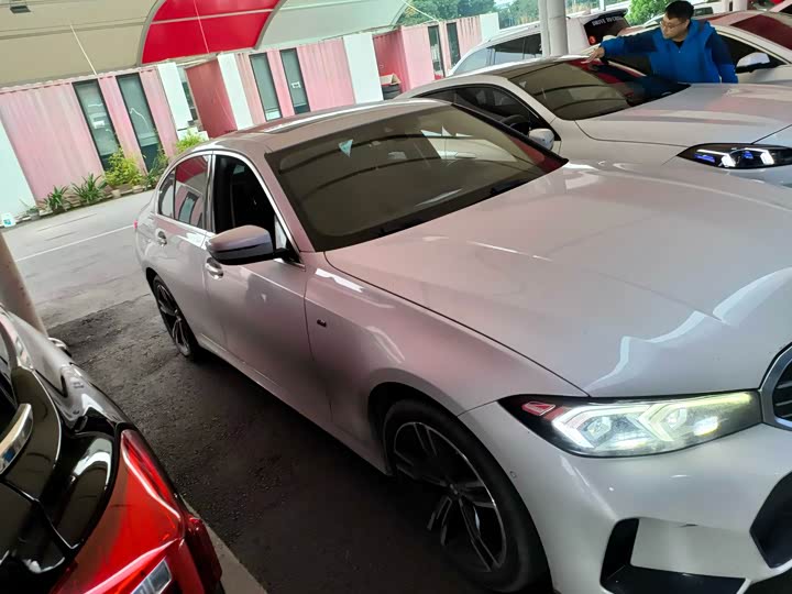 Фото 3 - BMW 3 Series