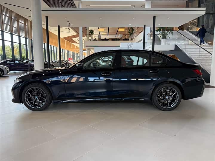 Фото 3 - BMW 3 Series