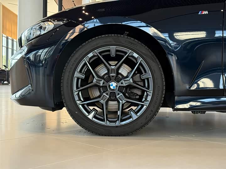 Фото 9 - BMW 3 Series