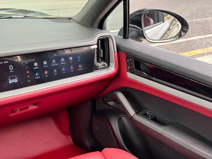 Фото 13 - Porsche Cayenne