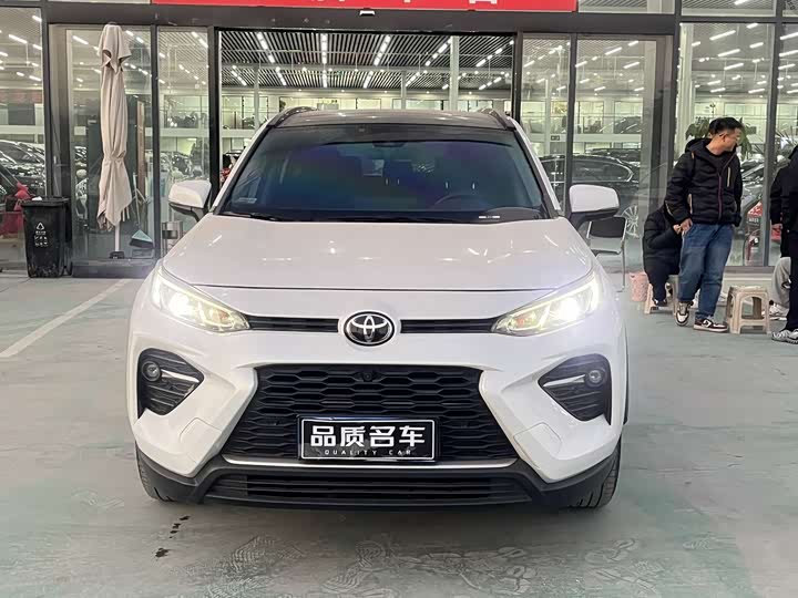 Фото 3 - Toyota Wildlander