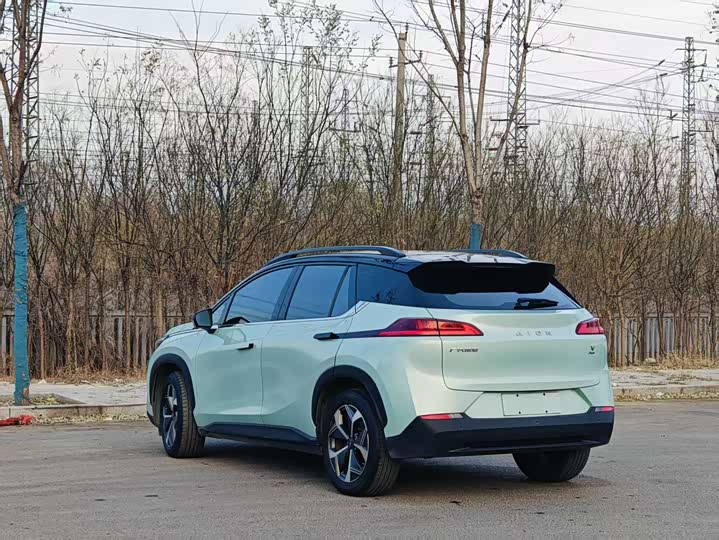 Фото 2 - GAC Aion V