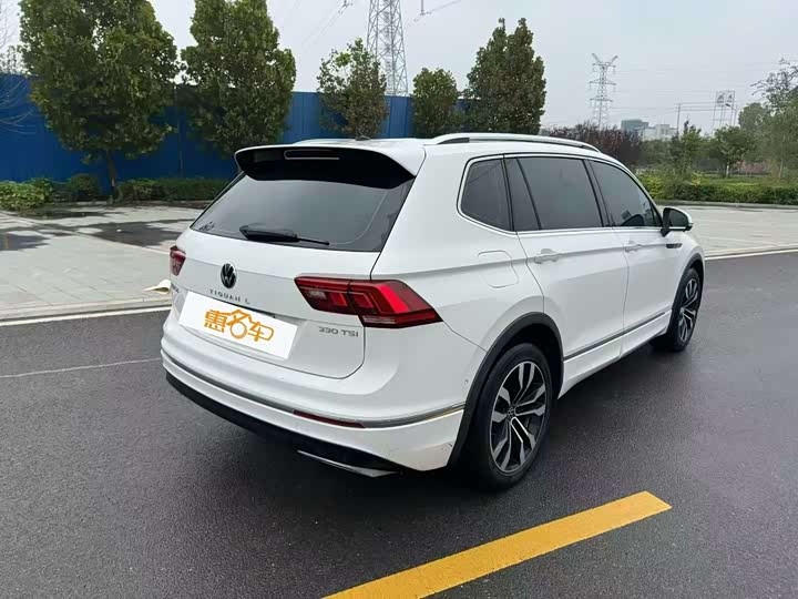 Фото 9 - Volkswagen Tiguan L Pro