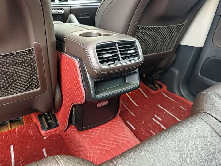 Фото 18 - Mercedes-Benz GLE-Class