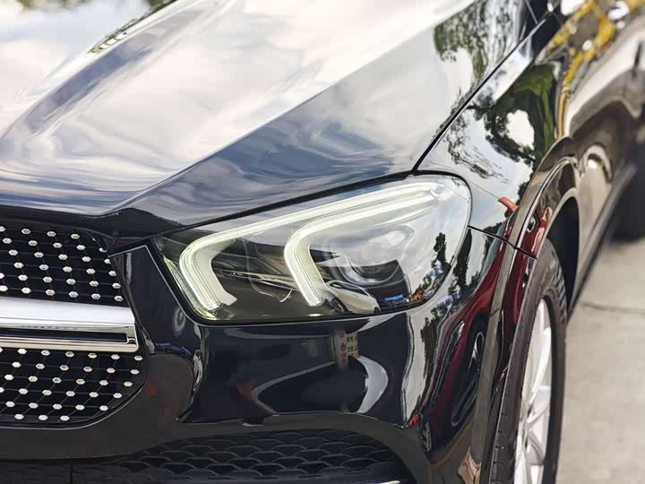 Фото 19 - Mercedes-Benz GLE-Class