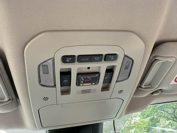 Фото 24 - Toyota Highlander