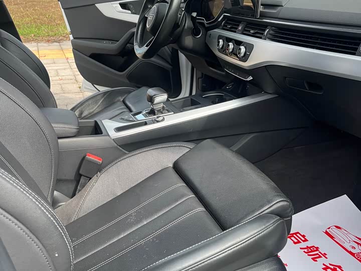 Фото 9 - Audi A4L