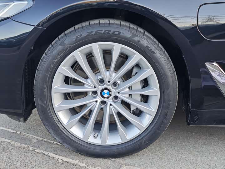 Фото 8 - BMW 5 Series Hybrid
