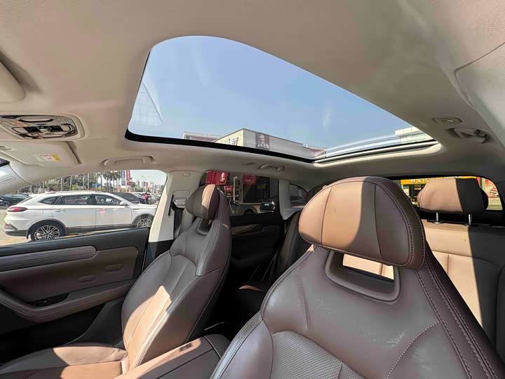 Фото 17 - Leapmotor C11