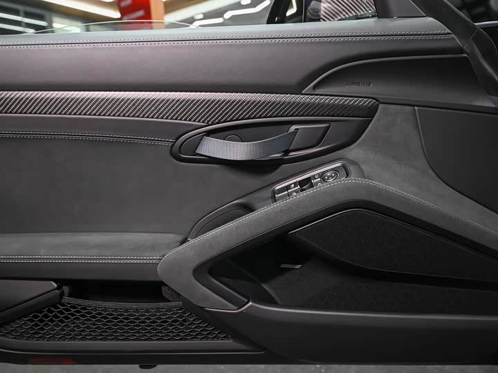 Фото 6 - Porsche 718