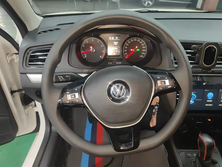 Фото 11 - Volkswagen Lavida