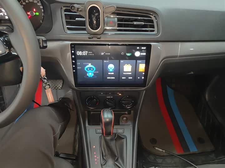 Фото 13 - Volkswagen Lavida