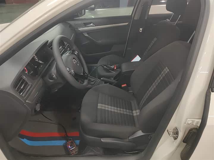 Фото 15 - Volkswagen Lavida