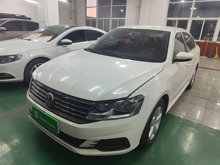 Фото 2 - Volkswagen Lavida