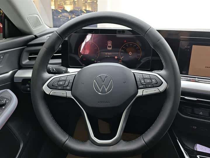 Фото 15 - Volkswagen Lamando L