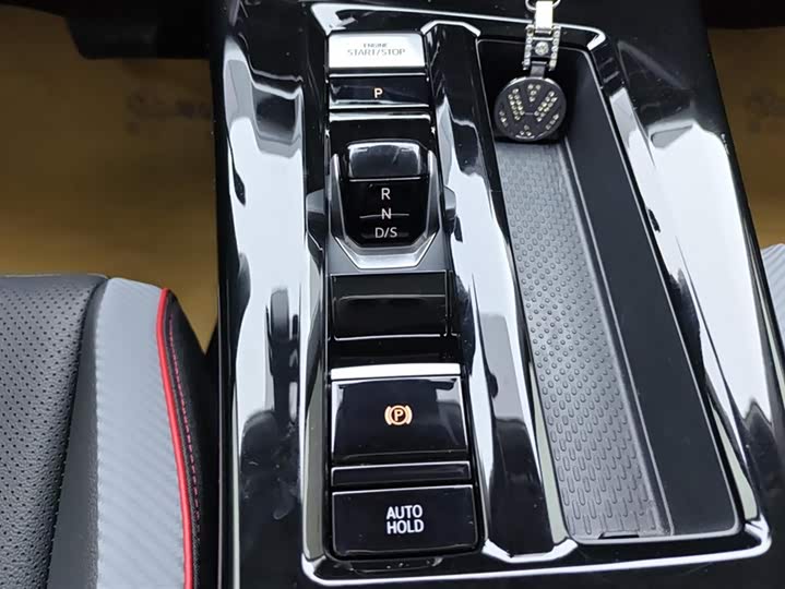 Фото 16 - Volkswagen Lamando L