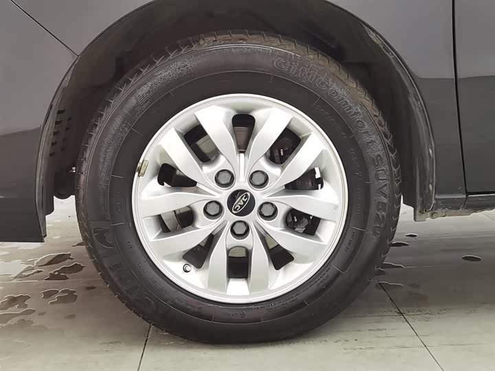 Фото 13 - JAC Refine M4