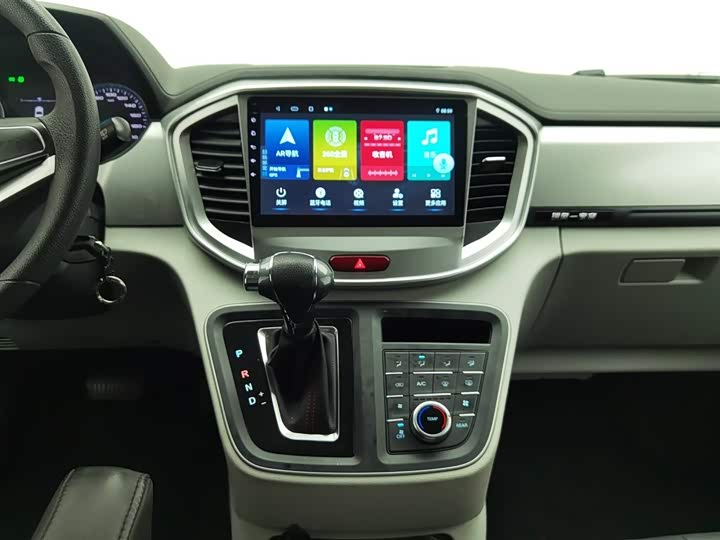 Фото 22 - JAC Refine M4