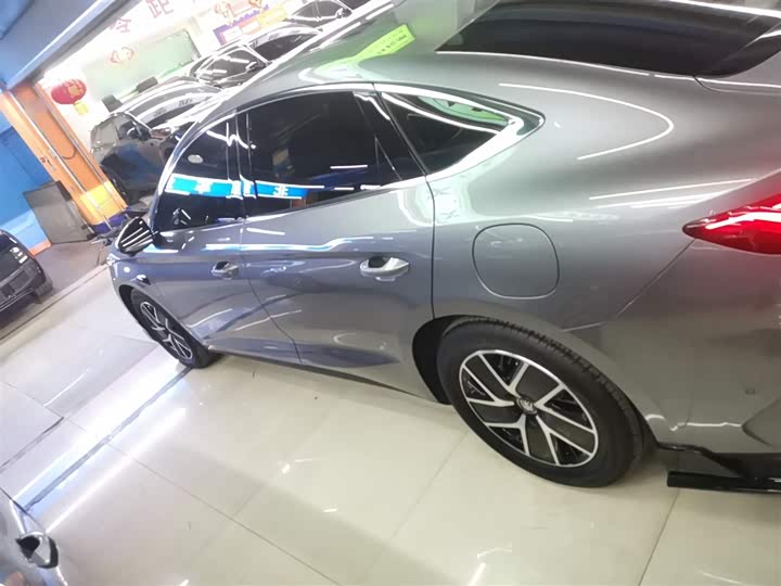 Фото 5 - BYD Qin L