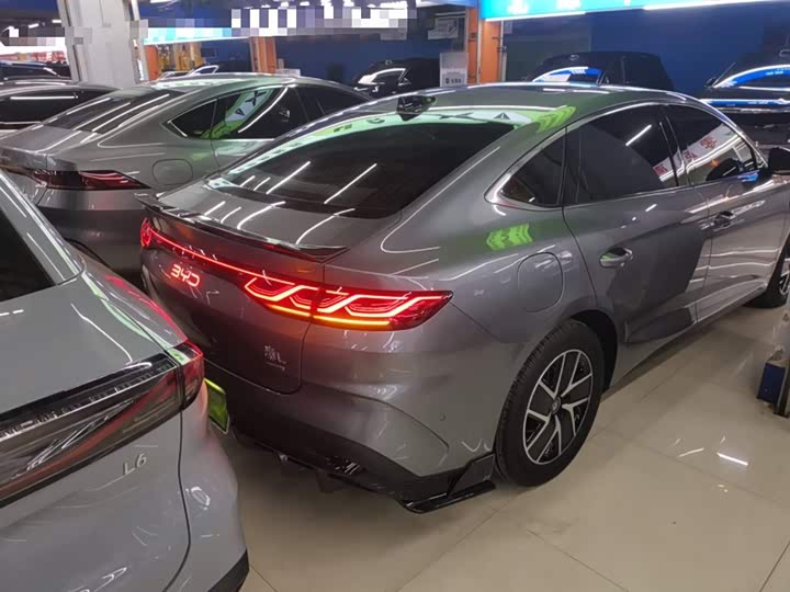 Фото 6 - BYD Qin L